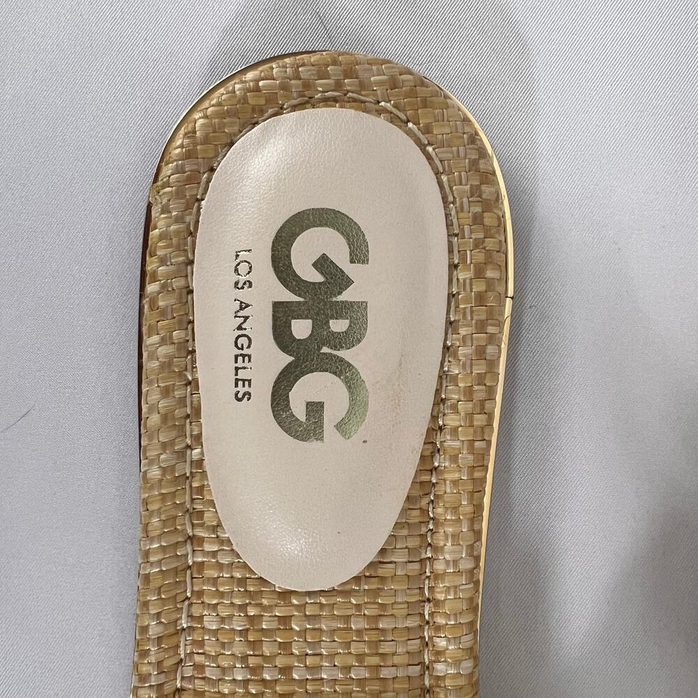 GBG Women's Sandals Size 9M Gold Hardwear Slip-On‎ NEW - Picture 4 of 8